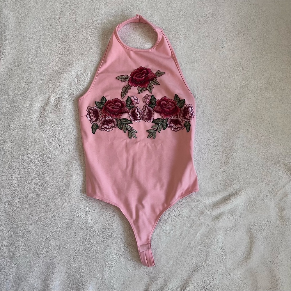 Gianni Bini pink floral bodysuit (S)